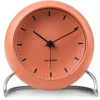 Arne Jacobsen Clocks Pöytäkellot^AJ City Hall pöytäkello, Pale orange