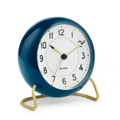 Arne Jacobsen Clocks Pöytäkellot^AJ Station pöytäkello petrolinsininen, petrolinsininen