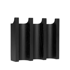 Kristina Dam Studio Vaatelineet & Henkarit^Column vaateripustin, Oak black lacquered