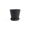 HAY Ruukut^Flowerpot with saucer -ruukku M Ø14 cm, Musta