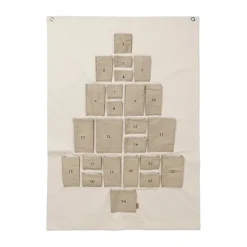 Ferm Living Joulukoristeet^Pine joulukalenteri, Maxi, 90 x 125 cm