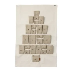 Ferm Living Joulukoristeet^Pine joulukalenteri, Mini, 50 x 69 cm