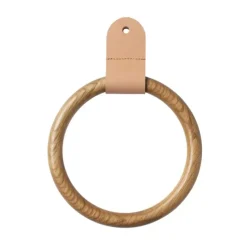 FDB Møbler Koukut & Vaateripustimet^Q4 Allé Scarf ring, Oak nature lacquered