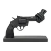 Non Violence Kodinsisustusta Ja Yksityiskohtia^Soft black 30 cm, Musta