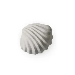 Cooee Design Veistokset & Posliinihahmot^The Clam Shell -veistos 13 cm, Limestone