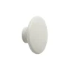 Muuto Koukut & Vaateripustimet|Lastenhuoneen Säilytys^The Dots -vaatekoukku off white, Ø 9 cm