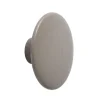 Muuto Koukut & Vaateripustimet|Lastenhuoneen Säilytys^The Dots -vaatekoukku taupe, Ø 13 cm