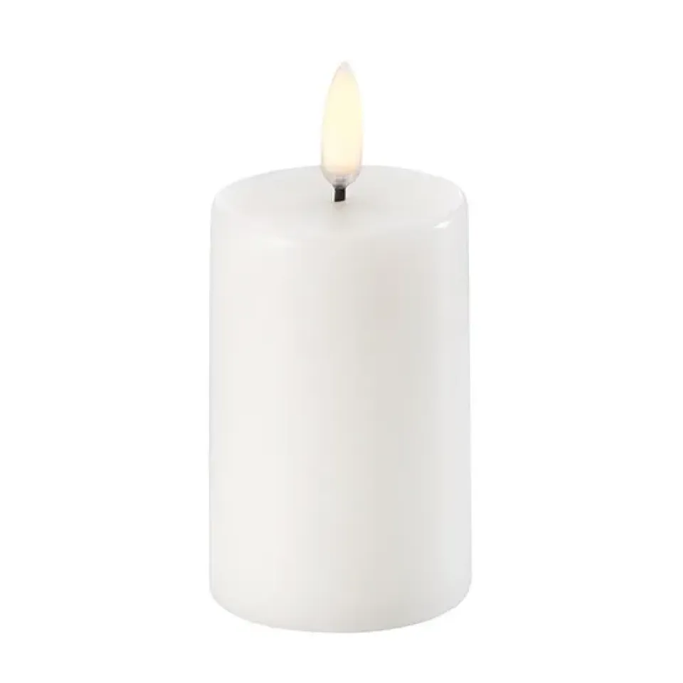 Uyuni Lighting Led-Kynttilät^Uyuni LED Pöytäkynttilä valkoinen Ø 5 cm, 7,5 cm